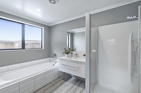 Photo of property in 15 Carrs Road, Wigram, Christchurch, 8025