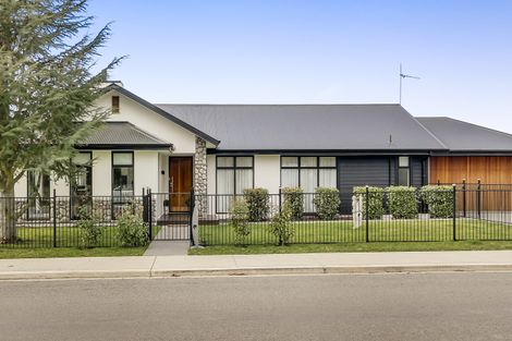 Photo of property in 292 West Belt, Rangiora, 7400