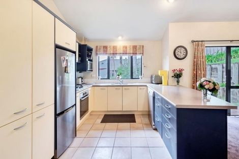 Photo of property in 22 Kate Sheppard Avenue, Torbay, Auckland, 0630