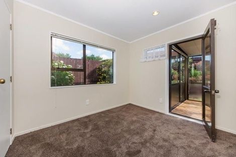 Photo of property in 8/54 Nikau Street, New Lynn, Auckland, 0600
