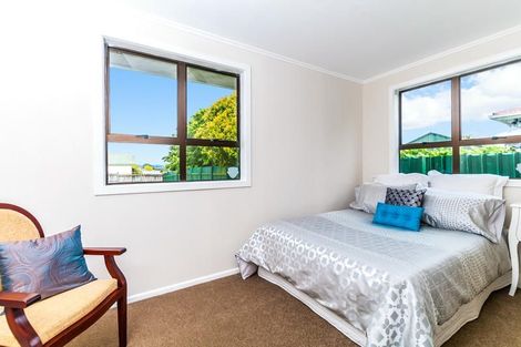 Photo of property in 310 Rangatira Road, Beach Haven, Auckland, 0626