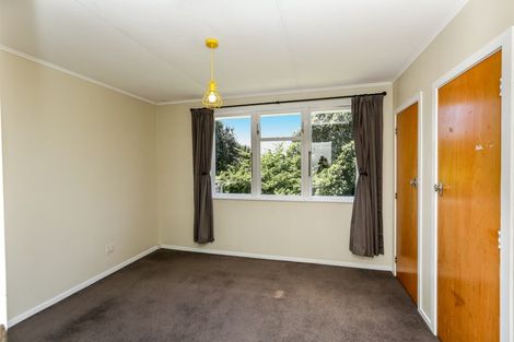 Photo of property in 6a Granby Place, Westown, New Plymouth, 4310