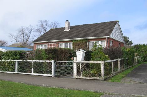 Photo of property in 140 Rangiora Avenue, Roslyn, Palmerston North, 4414