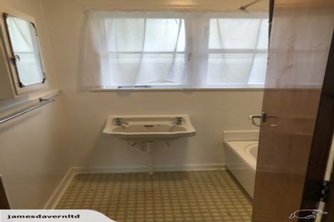 Photo of property in 10 Albert Street, Riverhead, 0820