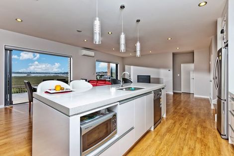 Photo of property in 28b Bannings Way, Hobsonville, Auckland, 0618