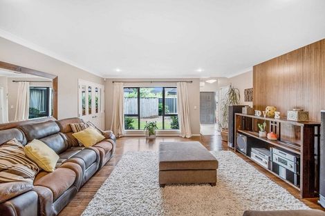 Photo of property in 21a Edmund Hillary Avenue, Papakura, 2110