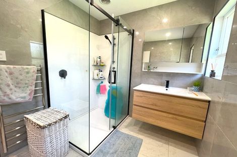 Photo of property in 1/86 Tirimoana Road, Te Atatu South, Auckland, 0602