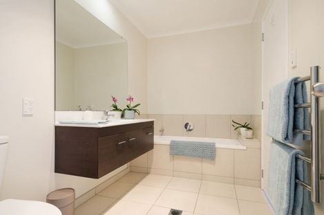 Photo of property in 18 Station Street, Hobsonville, Auckland, 0616