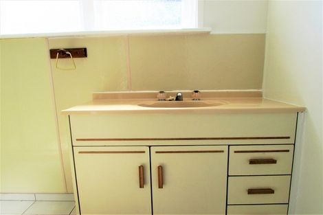 Photo of property in 102 Moorefield Road, Johnsonville, Wellington, 6037