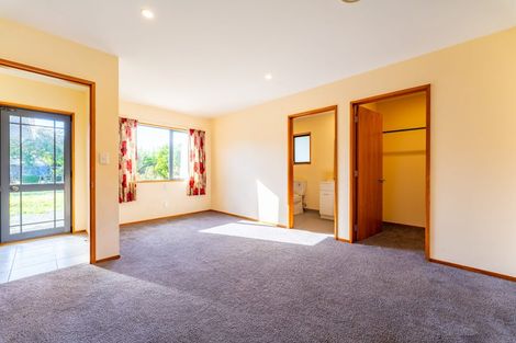 Photo of property in 22 Lynch Road, Levels, Timaru, 7973