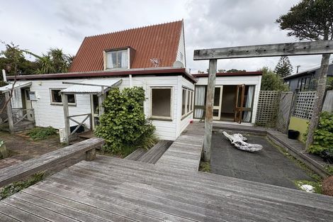 Photo of property in 14 Karamu Street, Ngaio, Wellington, 6035