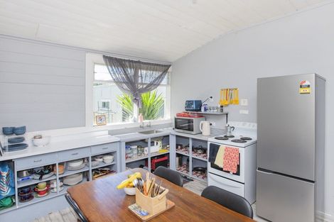 Photo of property in 289 Aberdeen Road, Gisborne, 4010