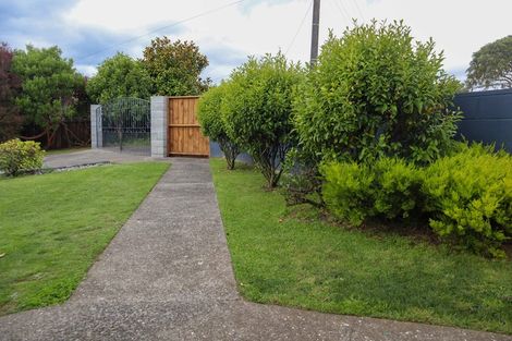 Photo of property in 27 Galt Street, Hawera, 4610