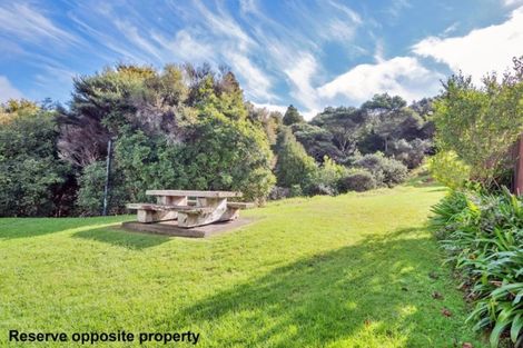 Photo of property in 22 Kate Sheppard Avenue, Torbay, Auckland, 0630