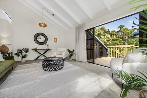 Photo of property in 24a Bert Wilson Place, Cockle Bay, Auckland, 2014