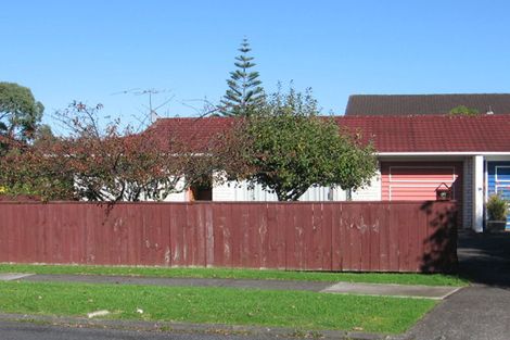 Photo of property in 2/67 Edgewater Drive, Pakuranga, Auckland, 2010