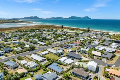 Photo of property in 19 Surfside Lane, Ruakaka, 0116