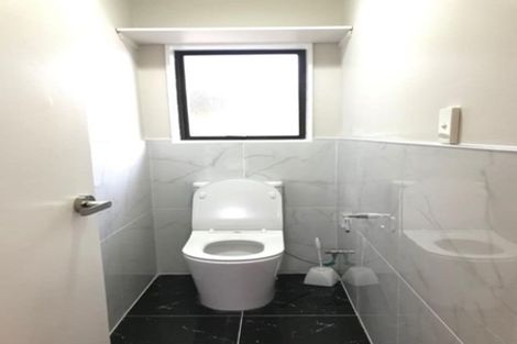 Photo of property in 24 Alidade Place, Massey, Auckland, 0614