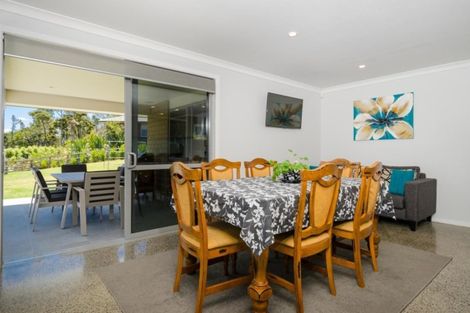 Photo of property in 24b Sunnyvale Road, Swanson, Auckland, 0614