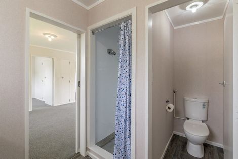 Photo of property in 18a Kings Drive, Levin, 5510