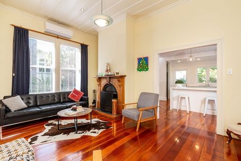 Photo of property in 17 Royal Terrace, Sandringham, Auckland, 1025