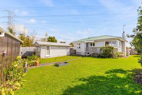 Photo of property in 255 Te Atatu Road, Te Atatu South, Auckland, 0610