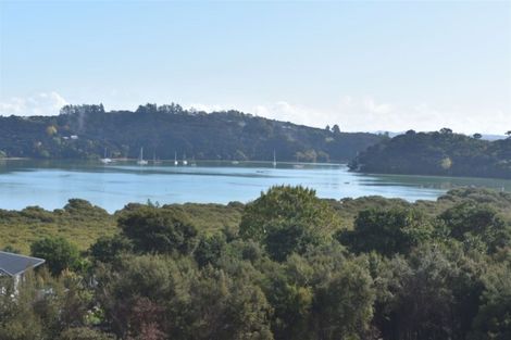 Photo of property in 4 Lichen Grove, Russell, 0272