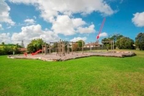 Photo of property in 91 Sunnyside Road, Sunnyvale, Auckland, 0612