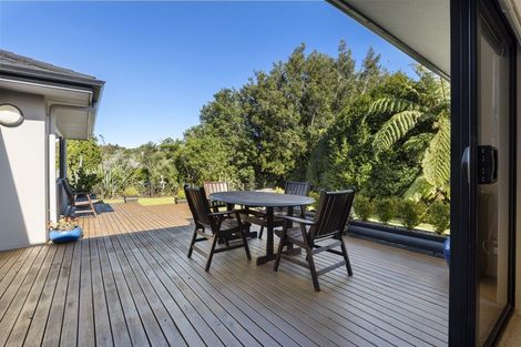 Photo of property in 227 Heta Road, Merrilands, New Plymouth, 4312