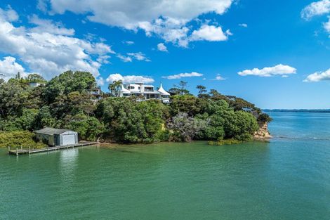 Photo of property in 105 Aeroview Drive, Beach Haven, Auckland, 0626