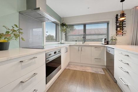 Photo of property in 51a Gills Road, Bucklands Beach, Auckland, 2014