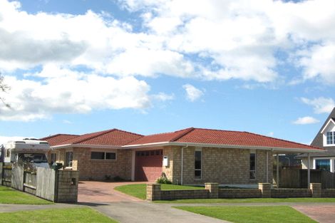 Photo of property in 31 Edgewater Grove, Whakatane, 3120