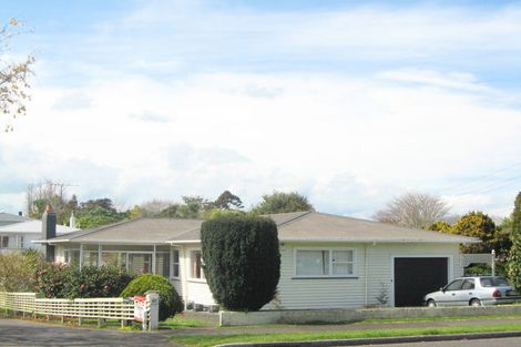 Photo of property in 87 Govett Avenue, Frankleigh Park, New Plymouth, 4310