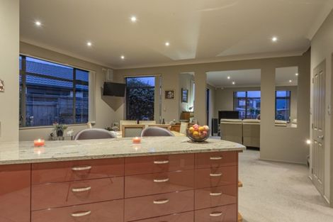 Photo of property in 22 Key West Drive, One Tree Point, 0118