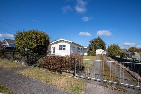 Photo of property in 50 Pitt Street, Raetihi, 4632