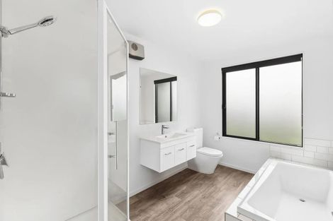 Photo of property in 51 Kirimoko Crescent, Wanaka, 9305