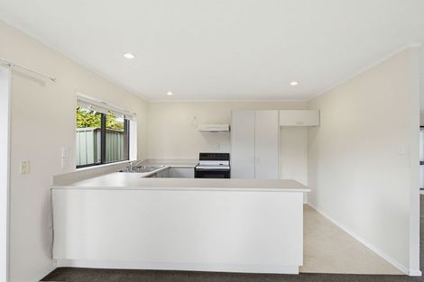 Photo of property in 6/39 Swanson Road, Henderson, Auckland, 0610