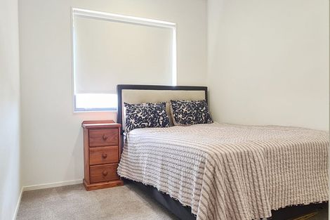 Photo of property in 39a Soaring Bird Drive, Takanini, 2112