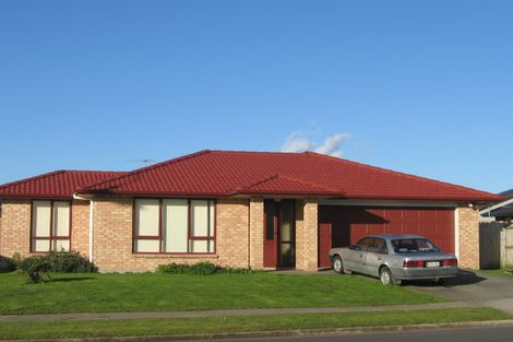 Photo of property in 92 Redcastle Drive, East Tamaki, Auckland, 2013