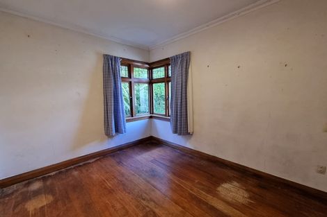 Photo of property in 62 Fairview Crescent, Kelburn, Wellington, 6012