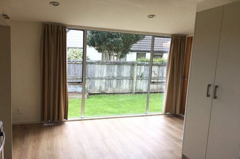 Photo of property in 2/16 Mulberry Place, Redwood, Christchurch, 8051