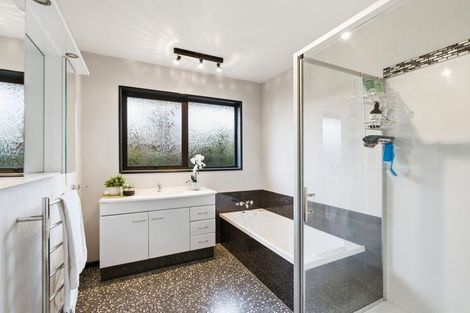 Photo of property in 22 O'halloran Drive, Halswell, Christchurch, 8025