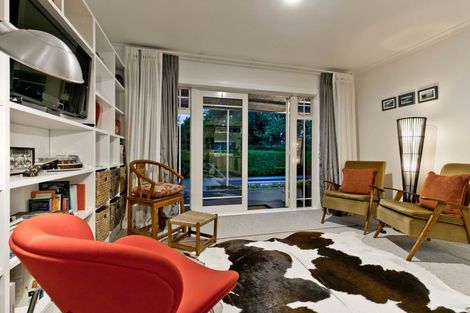 Photo of property in 11 Kimberly Grove, Greenhithe, Auckland, 0632