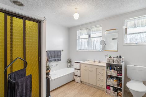 Photo of property in 69a Hakanoa Street, Huntly, 3700