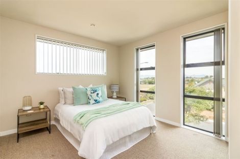 Photo of property in 7 Stoneleigh Green, Parklands, Christchurch, 8083