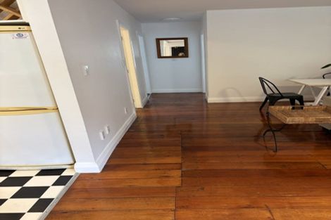 Photo of property in 2b Wilkinson Street, Oriental Bay, Wellington, 6011