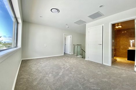 Photo of property in 1b Surrey Street, Manurewa, Auckland, 2102