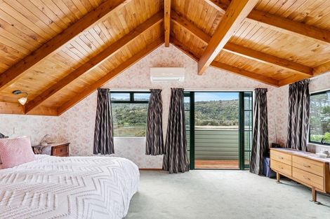 Photo of property in 8 Waiwera Road, Waiwera, Orewa, 0994