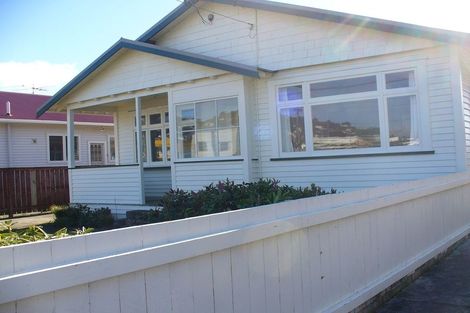 Photo of property in 109 Rongotai Road, Kilbirnie, Wellington, 6022