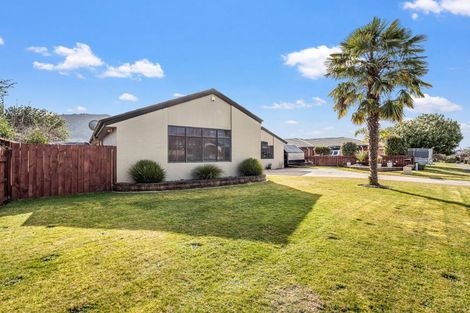 Photo of property in 6 Mccahon Drive, Pukehangi, Rotorua, 3015